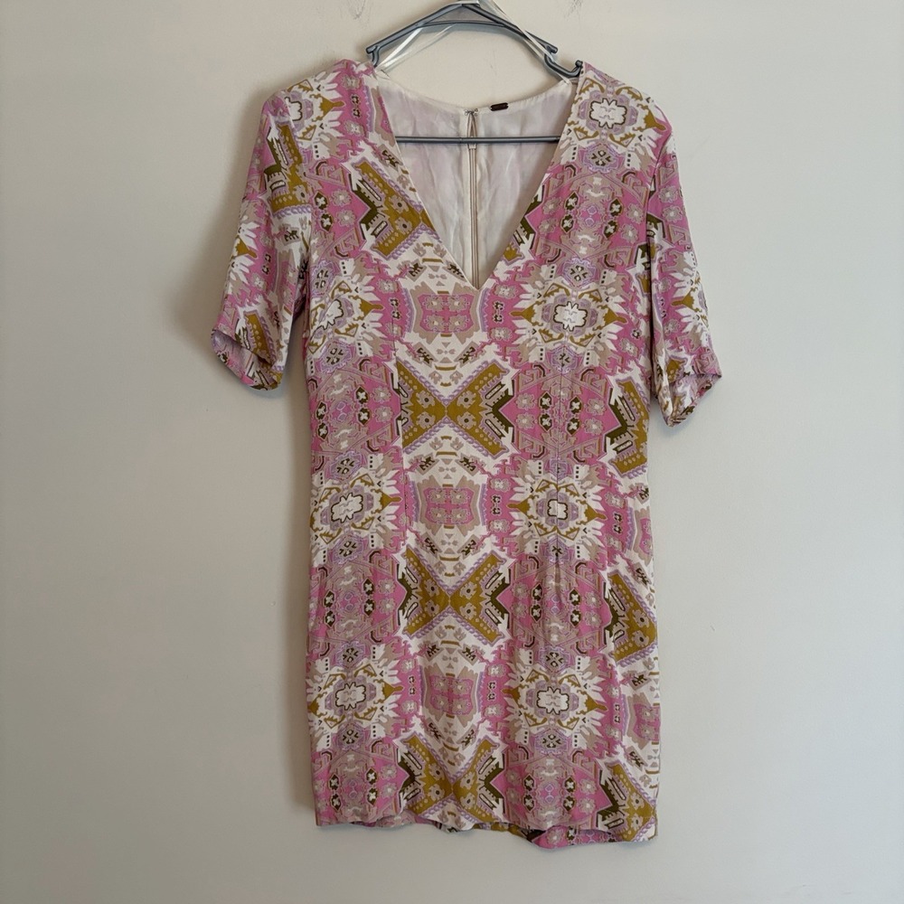 Free People Mini Tunic Dress Sz Medium Pink Printed Short Sleeve V-neck Lined